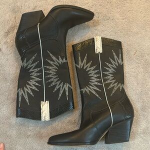 Dolce Vita Western Booties